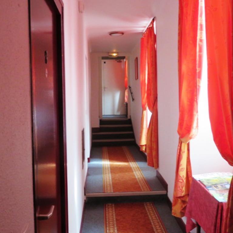 Frayssinet Le Relais Du Pont De Rhodes酒店 客房 照片